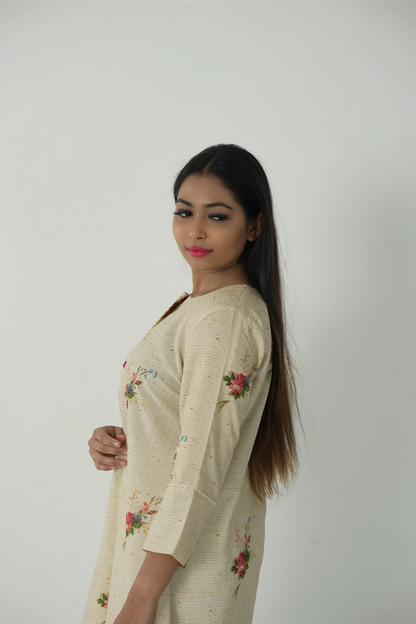 paper floral kurta set.