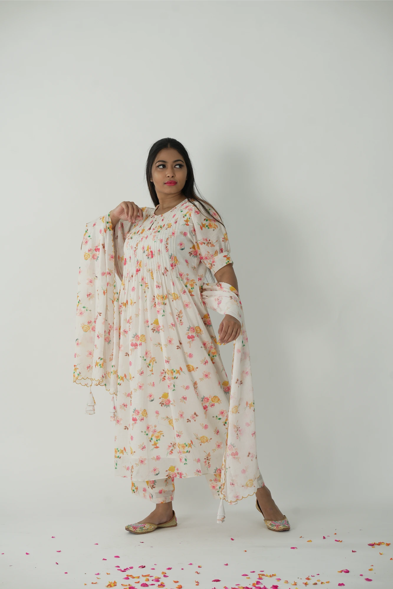 Dreamy bloom kurta set with dupatta.