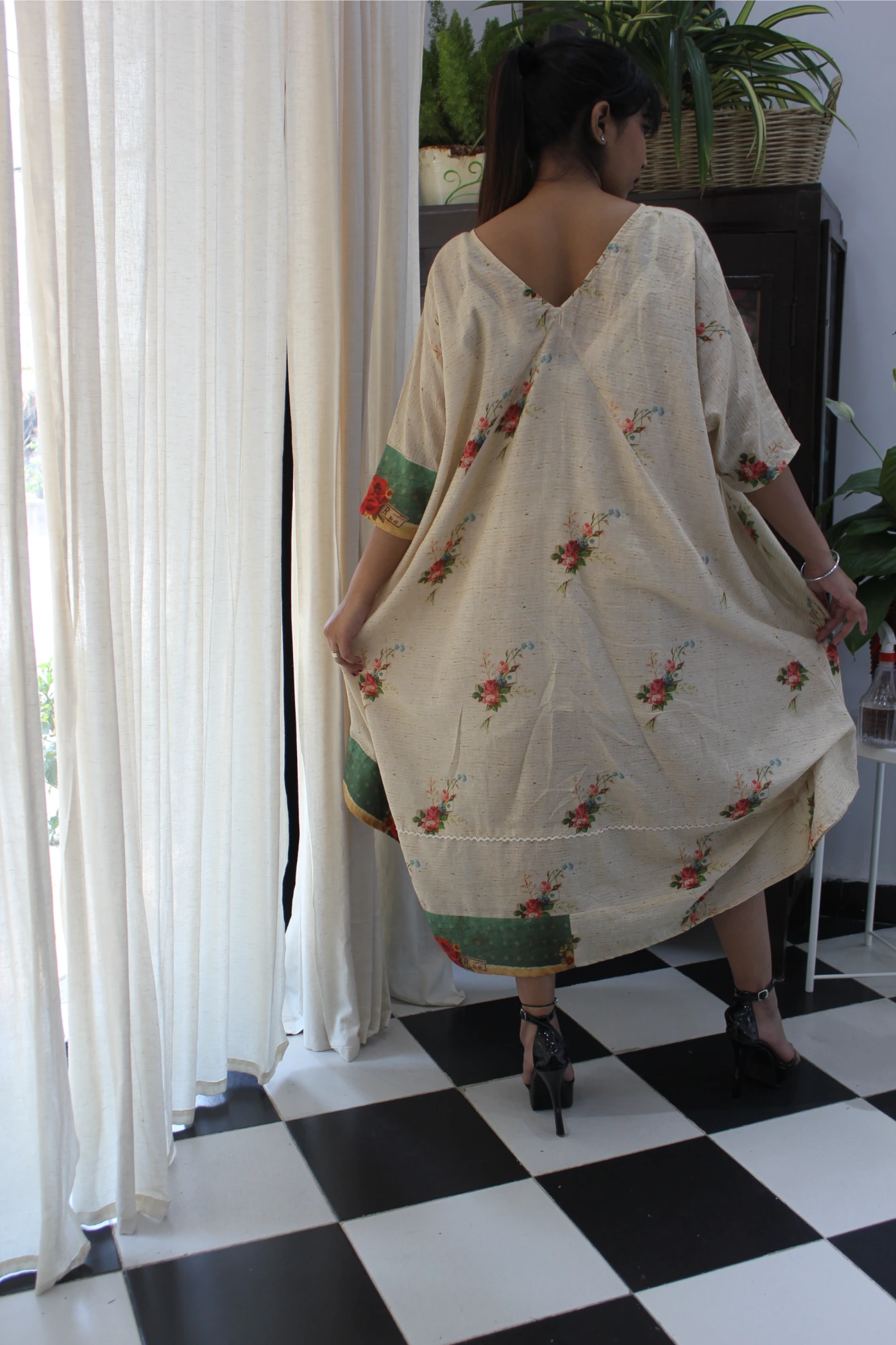 Paper floral kaftan dress